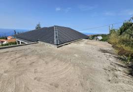 Charming Bungalow with Exceptional Potential in Tabua, Ribeira Brava