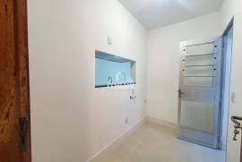 Beautiful apartment, 56m2 , For sale, semi furnished, 1 bedroom, renovated, Mont ́Serrat, Parcão, POA/RS