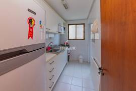 Great semi-furnished apartment, 66m², for sale, 2 bedrooms, 1 suite, 1 parking space, Santana, POA/RS