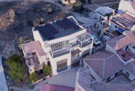 Real Estate Investment Opportunity in Torre del Mar