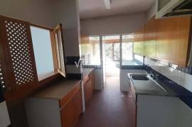 1 bedroom banking apartment on the 2nd floor of a building located in Avis, Portalegre.