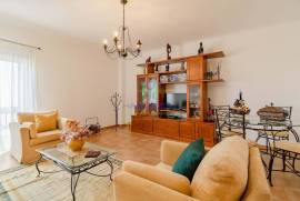 2 Bedroom Apartment for Rent - from OCTOBER to JUNE, in Lagos