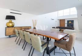 Contemporary 4 Bedroom Villa with 5ha Land, Salir