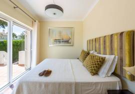 Desirable 5 bed villa on Santo Antonio Golf