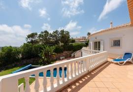 Desirable 5 bed villa on Santo Antonio Golf