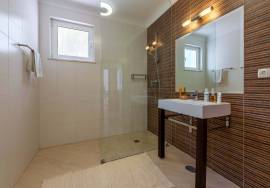Desirable 5 bed villa on Santo Antonio Golf