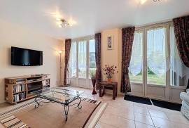 Stunning 5 Bed House & Gite For Sale In Saint Philbert Du Peuple