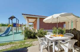2 Bedroom Leaseback House For Sale In Résidence Le Domaine d’Enserune