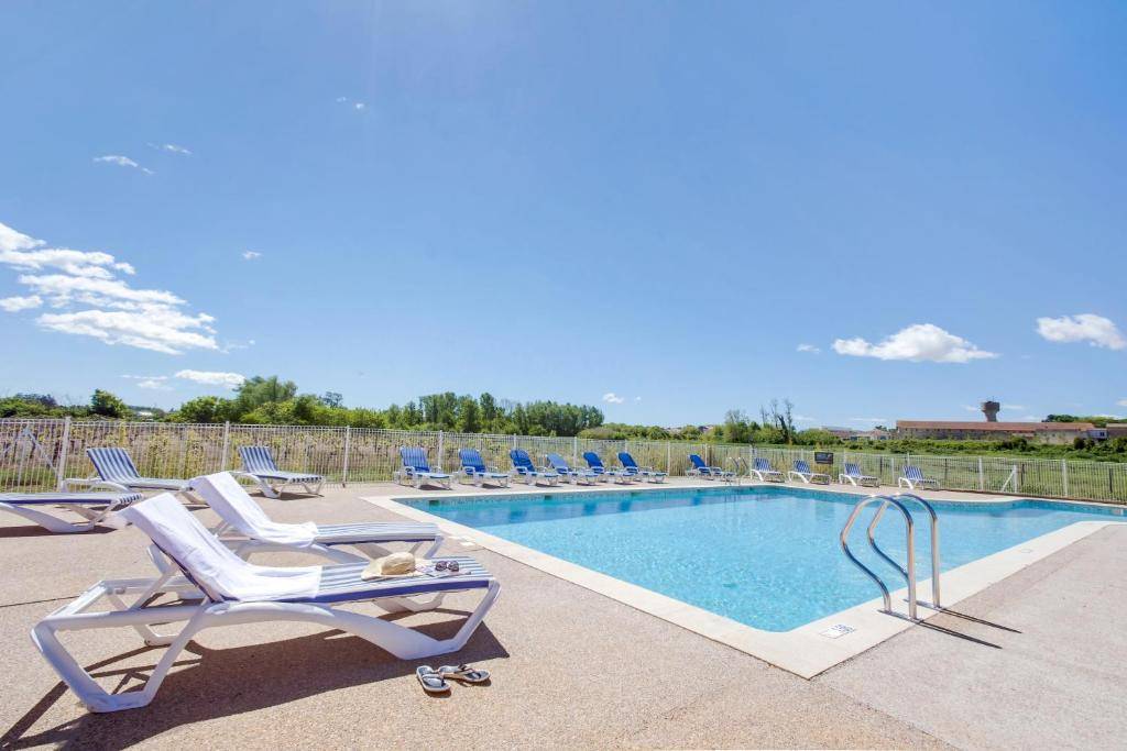 2 Bedroom Leaseback House For Sale In Résidence Le Domaine d’Enserune