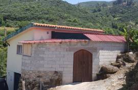 Farm With Land For Sale In Seia Guarda Serra da Estrela Natural Park