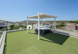 Albufeira Marina – Excellent villa with panoramic views