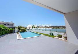 Albufeira Marina – Excellent villa with panoramic views