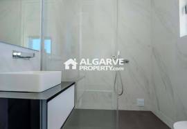 Albufeira Marina – Excellent villa with panoramic views
