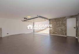 Albufeira Marina – Excellent villa with panoramic views