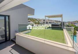 Albufeira Marina – Excellent villa with panoramic views
