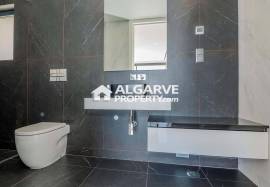 Albufeira Marina – Excellent villa with panoramic views