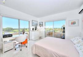 VILAMOURA - Luxury 3 bed PENTHOUSE apartment inside the GOLF COURSE