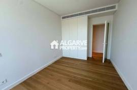 Luxurious brand new 3 bedroom apartment in front of Quarteira Beach, Algarve