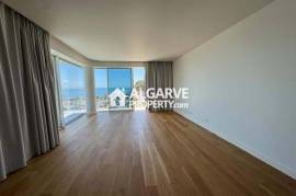 Luxurious brand new 3 bedroom apartment in front of Quarteira Beach, Algarve