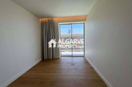 Luxurious brand new 3 bedroom apartment in front of Quarteira Beach, Algarve