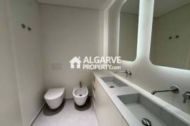 Luxurious brand new 3 bedroom apartment in front of Quarteira Beach, Algarve