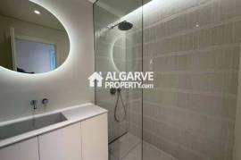 Luxurious brand new 3 bedroom apartment in front of Quarteira Beach, Algarve