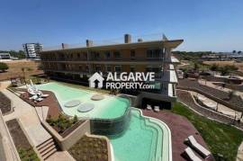 Luxurious brand new 3 bedroom apartment in front of Quarteira Beach, Algarve