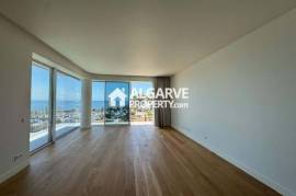 Luxurious brand new 3 bedroom apartment in front of Quarteira Beach, Algarve