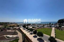 Luxurious brand new 3 bedroom apartment in front of Quarteira Beach, Algarve