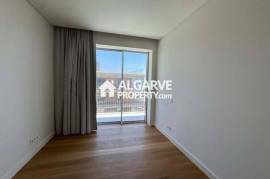Luxurious brand new 3 bedroom apartment in front of Quarteira Beach, Algarve