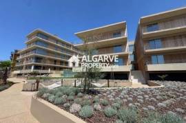 Luxurious brand new 3 bedroom apartment in front of Quarteira Beach, Algarve