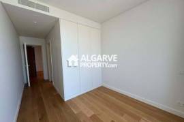 Luxurious brand new 3 bedroom apartment in front of Quarteira Beach, Algarve