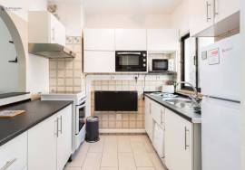 1 Bedroom Apartment in the Heart of Quarteira – 50m from the Beach and with All the Comfort