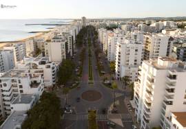 1 Bedroom Apartment in the Heart of Quarteira – 50m from the Beach and with All the Comfort