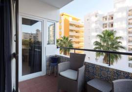 1 Bedroom Apartment in the Heart of Quarteira – 50m from the Beach and with All the Comfort