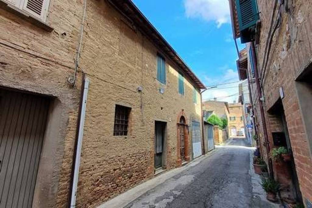 La Casa nel Mezzo