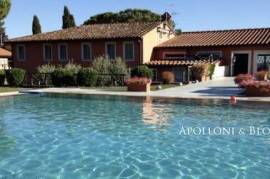 LA CORTE WITH POOL AND HORSE RIDING CENTRE, LUCCA - TUSCANY