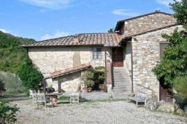 Villa il Bacco with vineyards in Radda in Chianti - Tuscany