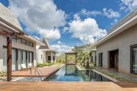 CUSTOM VILLAS JUST STEPS FROM THE BEACH, GOLF & 5-STAR HOTEL ACCESS IN BALACLAVA – MAURITIUS