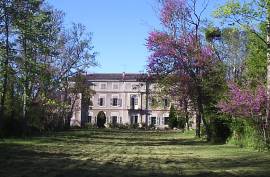 Magnifique Domaine Au Bord Du Canal Du Midi Avec Chateau Et Annexes Sur 5,63 Ha De Terrain