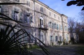 Magnifique Domaine Au Bord Du Canal Du Midi Avec Chateau Et Annexes Sur 5,63 Ha De Terrain