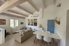 Superb Little Farmhouse Built In 2005, With 75 M2 Of Living Space On A Terraced Plot Of 2540 M2 With A Swimming Pool And Lovely Views.