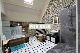 Detached Country House with Open Views