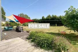 Detached Country House Close to the Coast