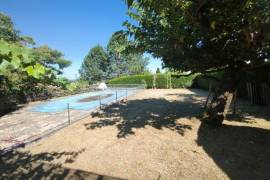Detached Country House with Pool and Open Views