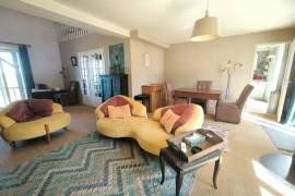 Detached Country House with Pool and Open Views