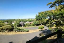 Detached Country House with Pool and Open Views