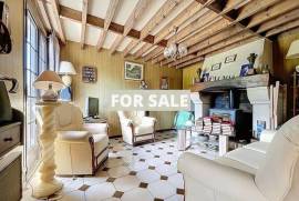 Detached and Thatched Country House by the Coast