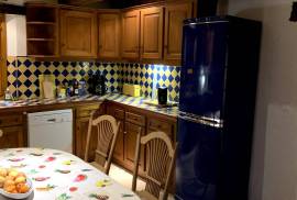 Superb Detached Country House with Swimming Pool