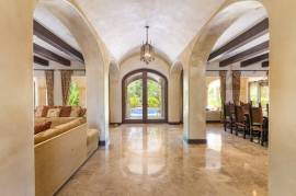 Villa Tuscana: Luxury Golf-Front Tuscan-Style Estate in Hacienda Pinilla